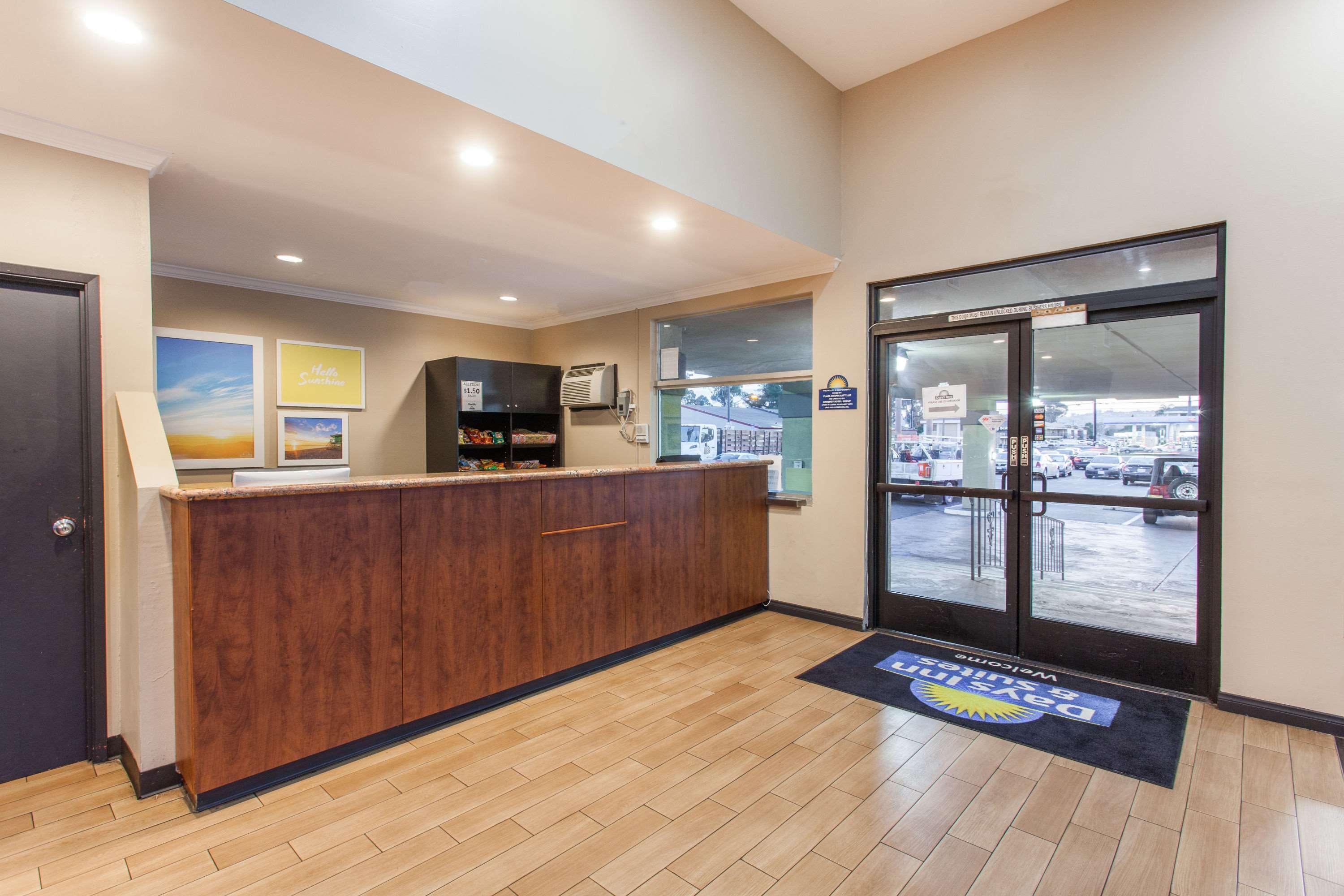 Days Inn By Wyndham San Diego-East/El Cajon Eksteriør bilde