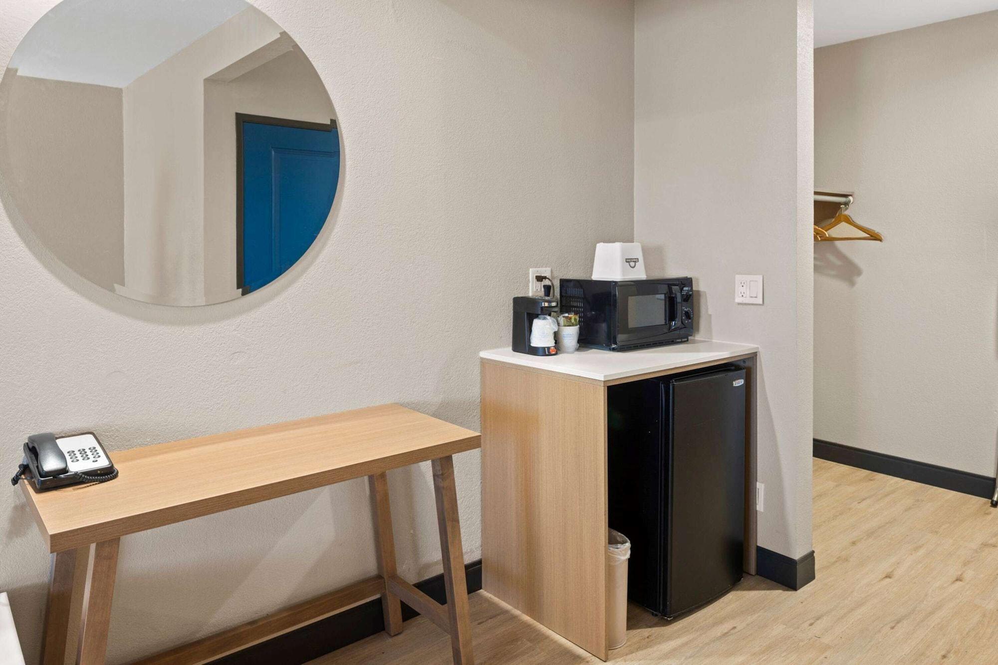 Days Inn By Wyndham San Diego-East/El Cajon Eksteriør bilde